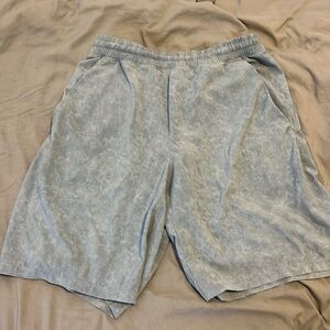 Lululemon Men’s shorts size M